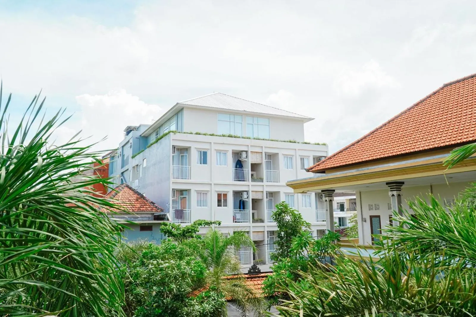 Bali Bustle Pararaton Coliving And Coworking Space Legian